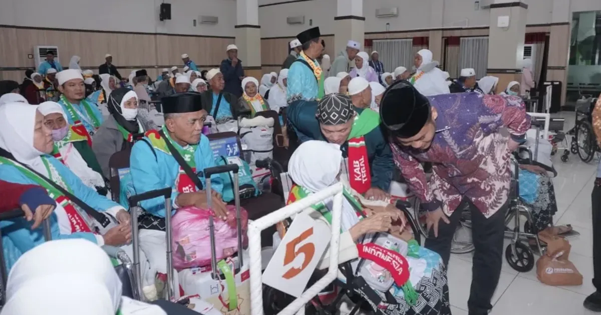 Bupati Tegal Sambut Kedatangan 358 Jemaah Haji Kloter Pertama, Dua Warga Meninggal di Tanah Suci