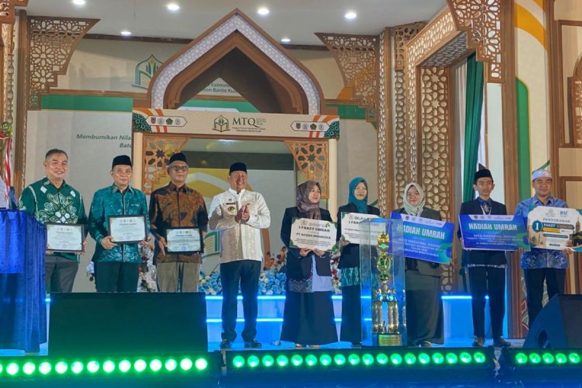 Kafilah Kota Banjarmasin Juara Umum MTQN XXXVII Kalsel 2026, Hj Nida Khairiah Terbaik Perseorangan