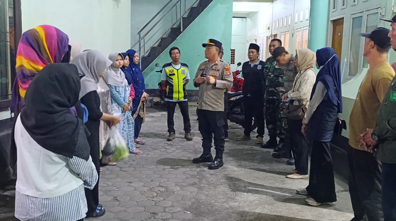 Cipta Kondisi Jelang HUT RI, Tiga Pilar Ampenan Razia Puluhan Kos-Kosan di Taman Sari