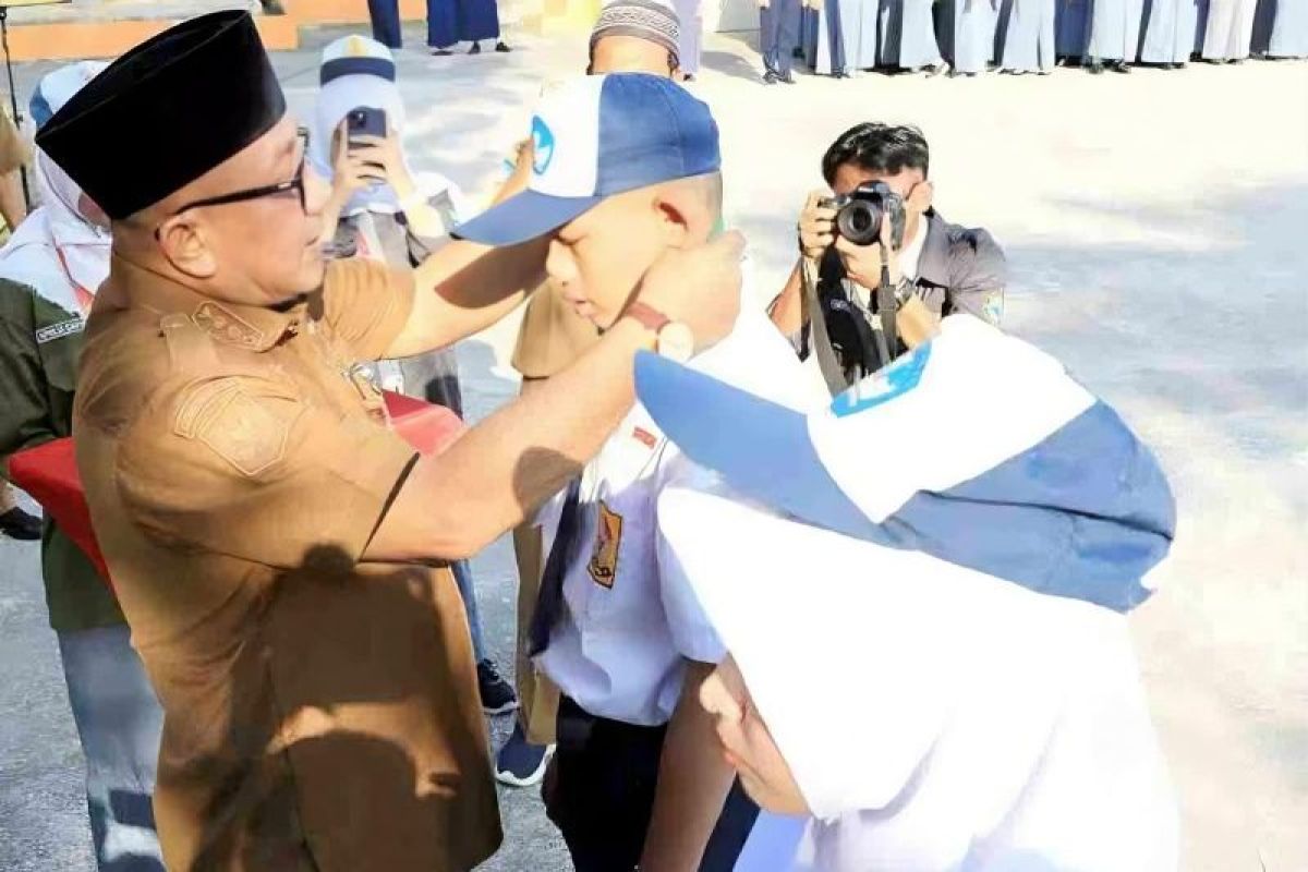 Wali Kota Tanjungpinang Tinjau MPLS di SMAN 4, Dorong Sekolah Gali Potensi Siswa Sejak Hari Pertama