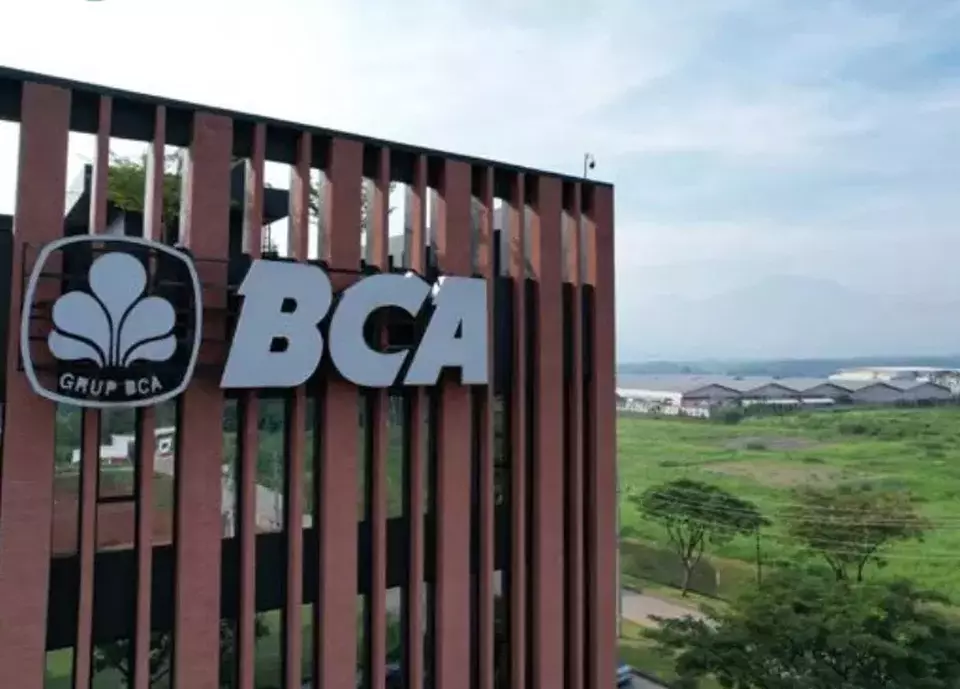 Saham BBCA Diburu Investor Asing di Tengah Pelemahan Rupiah, IHSG Ditutup Mixed