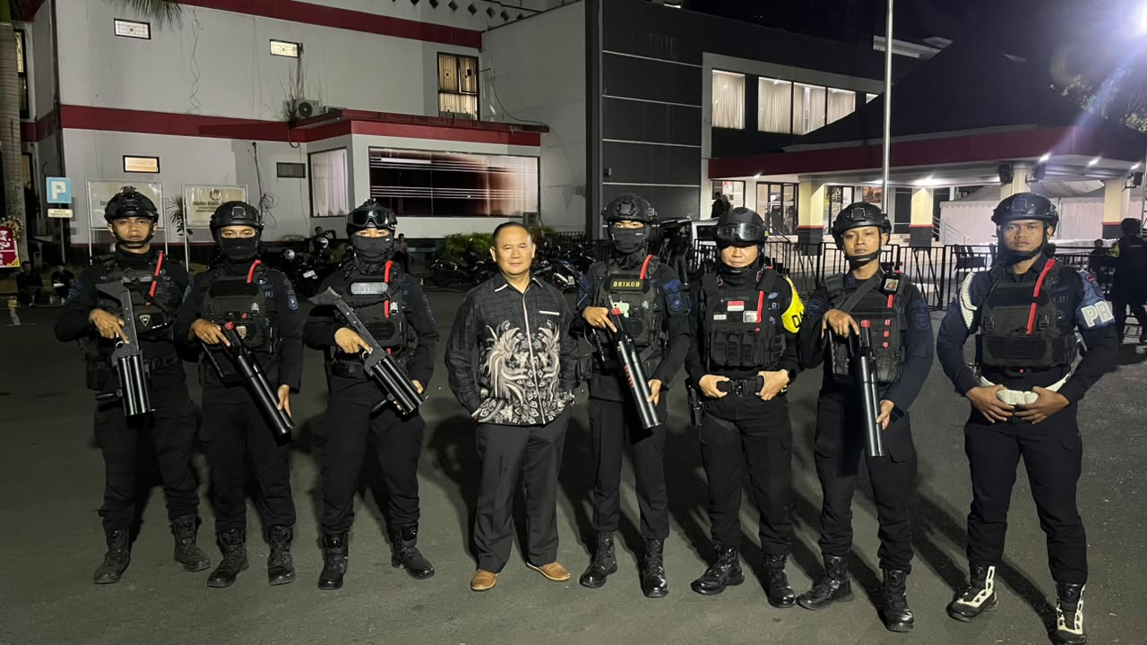 Brimob Polda Jabar Kawal Ketat Rangkaian Hari Jadi Tasikmalaya ke-394, Parade Budaya Berlangsung Aman