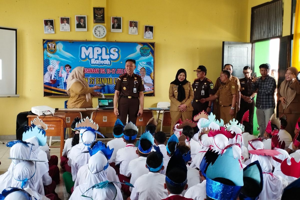 Kejati Lampung Pantau Langsung Program Makanan Bergizi Gratis di Sekolah, Mulai dari Bandarlampung