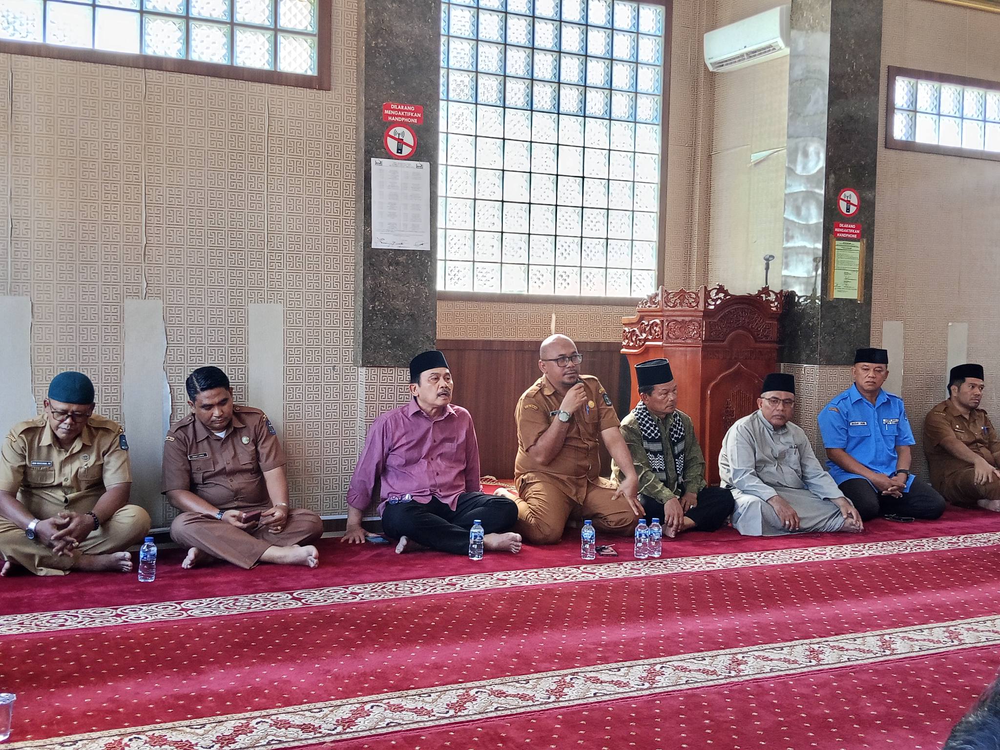 Pemkot Sibolga Wajibkan Salat Zuhur Berjamaah dan Kebaktian bagi ASN, Ini Aturan dalam Surat Edaran Wali Kota
