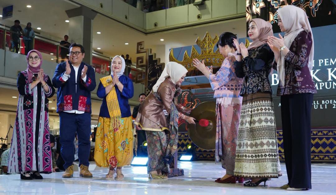 Dekranasda Lampung dan Batik Keris Jalin Kolaborasi Promosikan Motif Khas Daerah ke 120 Gerai Nasional