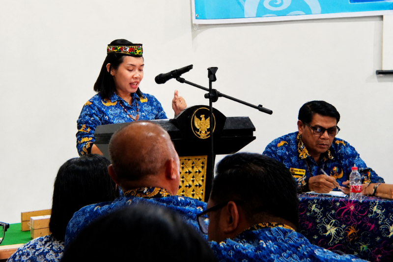 Thea Farina Bawa Visi 