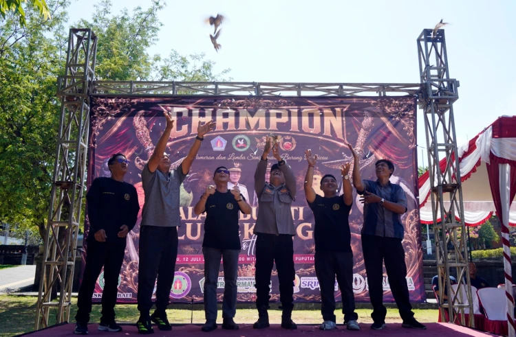 Bupati Klungkung I Made Satria Resmi Buka Lomba Burung Berkicau Piala Bupati Cup 2026, Targetkan Masuk Kalender Wisata Daerah