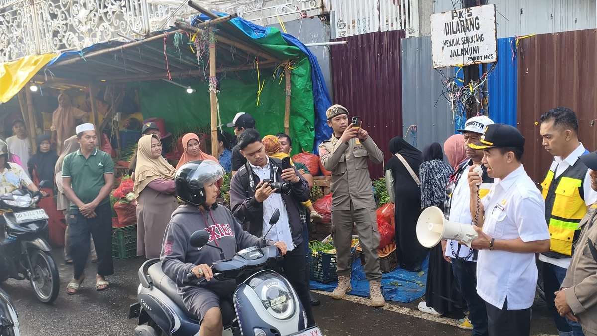 Pemkot Makassar Relokasi Paksa Aktivitas Bongkar-Muat dari Pasar Kalimbu ke Terminal Mallengkeri, 140 Pedagang Daftar