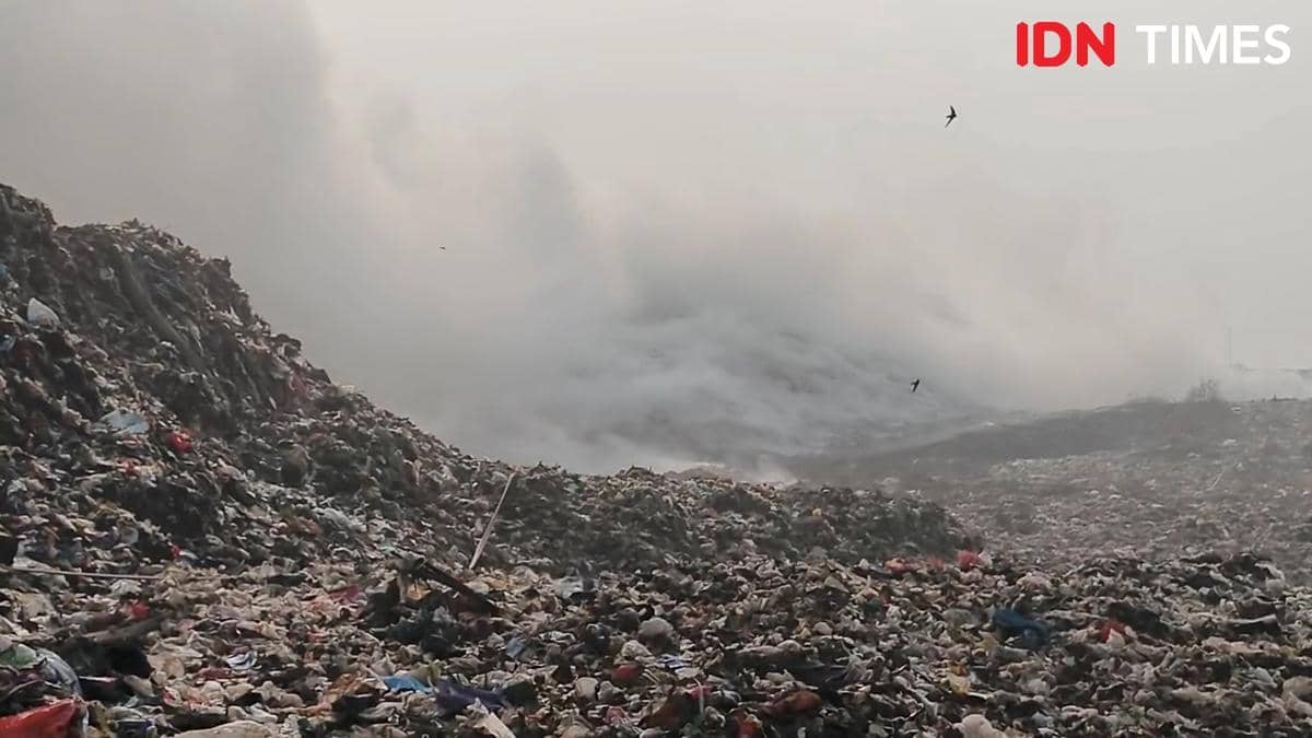 Kebakaran TPA Jatiwaringin Tangerang Padam 100 Persen Setelah 11 Hari, 150 KK Mengungsi ke Dua Desa