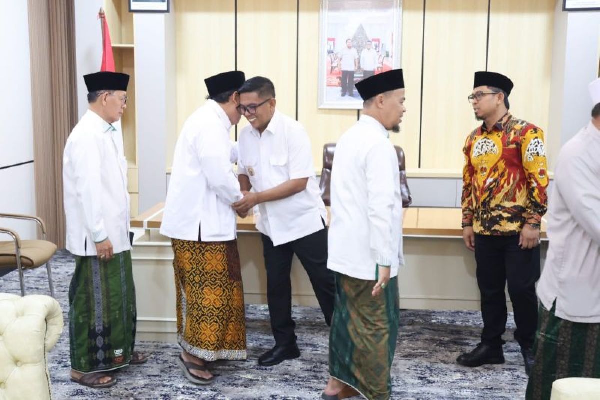 Gubernur Banten Andra Soni Minta 110 Peserta PWNU Banten Jaga Kekompakan Jelang Muktamar Ke-35 NU di Jombang