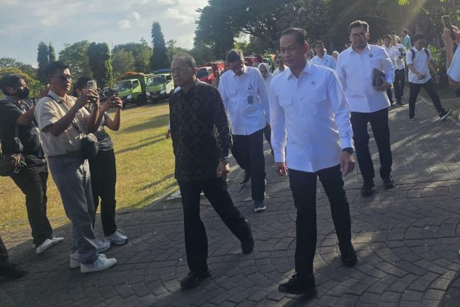 Ancaman Kebakaran TPA di Bali Meningkat Akibat Perubahan Iklim, Wamenko Pangan Minta 4,5 Juta Penduduk Segera Pilah Sampah