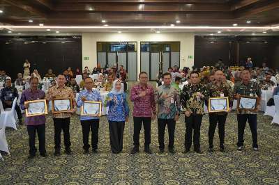 Pemkab Kotabaru Tuan Rumah Seminar Percepatan Tindak Lanjut Rekomendasi BPK se-Kalsel, 4 SKPD Teken Komitmen