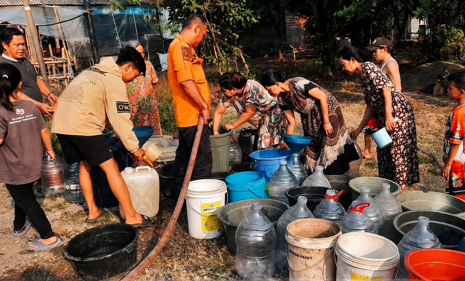 Kekeringan Meluas di Karawang, 9 Desa Terdampak dan 12 Ribu Warga Krisis Air Bersih