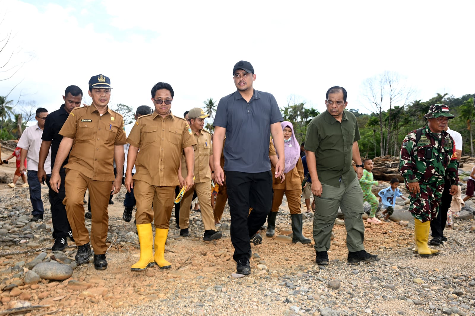 Pemprov Sumut Gandeng Kejaksaan dan Polisi Berantas Tambang Ilegal, Gubernur Bobby Tinjau Langsung Sungai Badiri