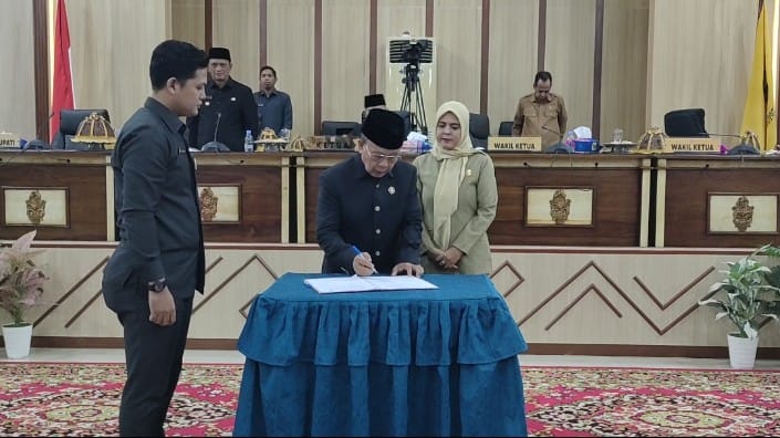 DPRD Wajo Setujui Ranperda Pertanggungjawaban APBD 2025, Surplus Rp85 Miliar dan SiLPA Capai Rp152 Miliar
