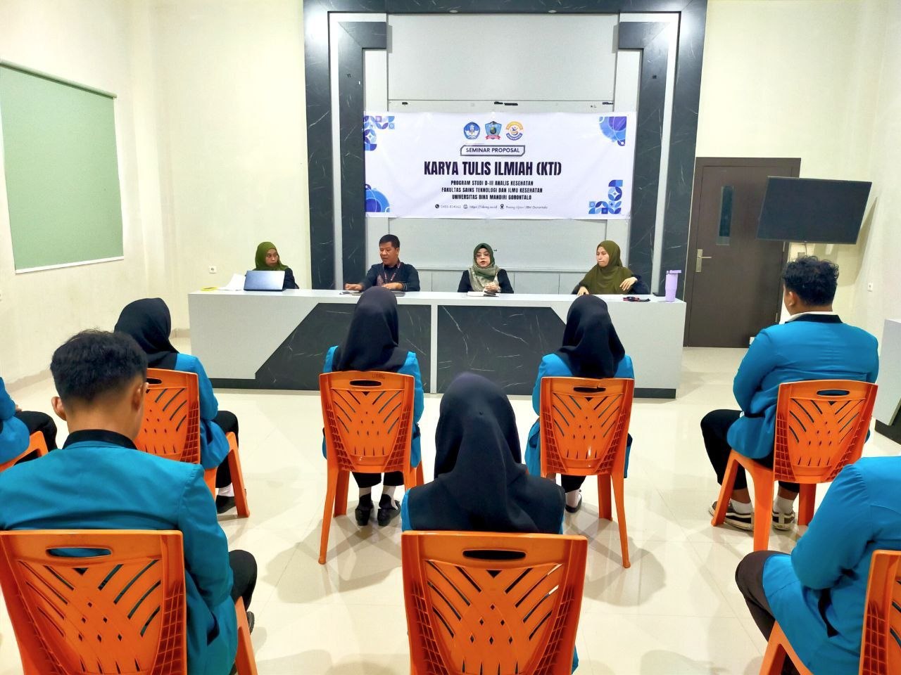 UBMG Gelar Seminar Proposal Tekpen dan Analis Kesehatan, Targetkan Lulusan Tepat Waktu dan Kompeten