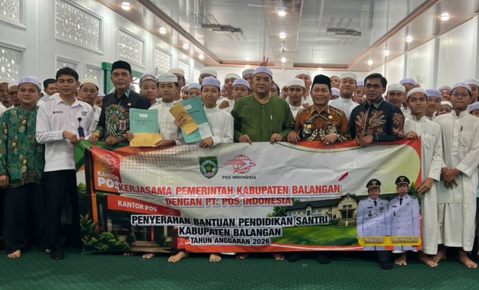 Pemkab Balangan Salurkan Bantuan Pendidikan ke 2.751 Santri, Termasuk yang Belajar di Yaman
