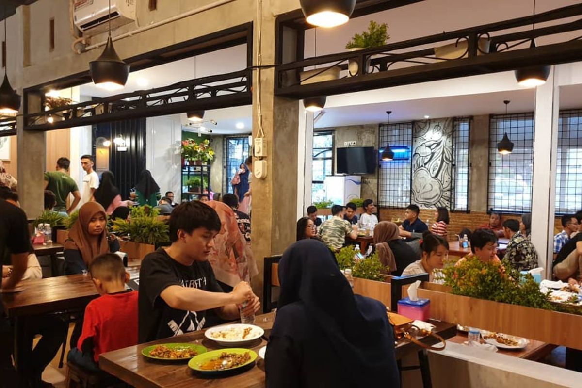 Menikmati Kelezatan Seafood di Jambi: 5 Rekomendasi Tempat Makan Terbaik
