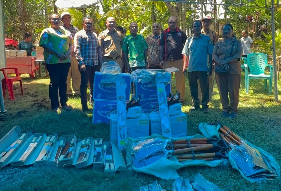 7 Kelompok Tani Sagu di Biak Numfor Terima Bantuan Peralatan dari Pemprov Papua, Total Lahan 200 Hektare