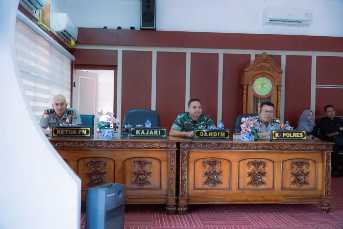 DPRD Labuhanbatu Beri 7 Rekomendasi Strategis ke Bupati Maya Hasmita, TNI Pastikan Dukung Penuh Pembangunan Daerah