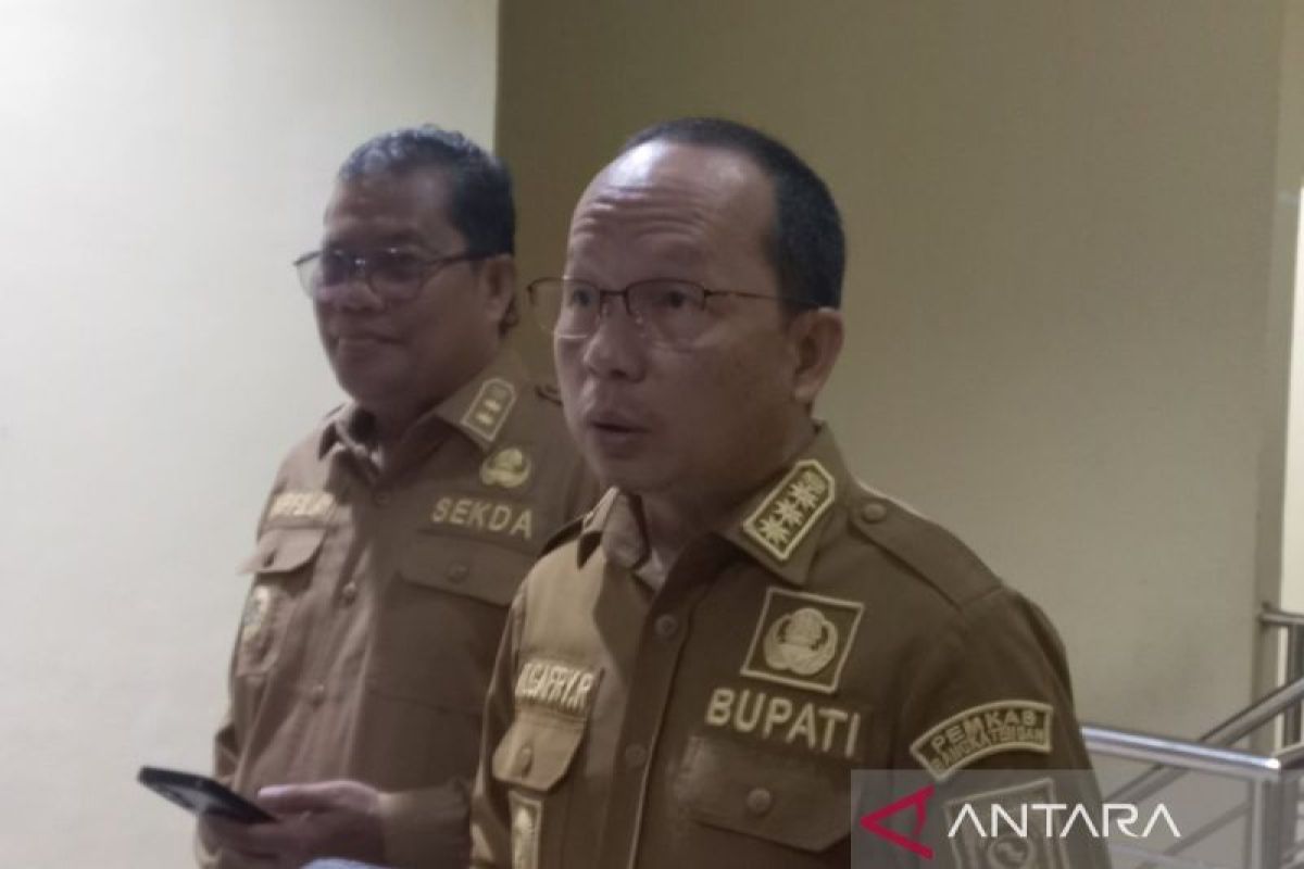 Genangan Air di Kelurahan Berok Koba Dipicu Sedimentasi Drainase Capai 20 Sentimeter, Bupati Bangka Tengah Soroti Sampah