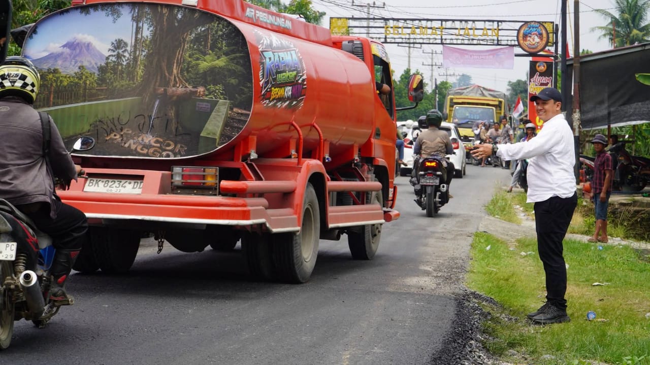 Plt Bupati Langkat Tiorita Tinjau Jalan Secanggang Tahap I, Target Perbaikan 4 Kilometer Tahun Ini