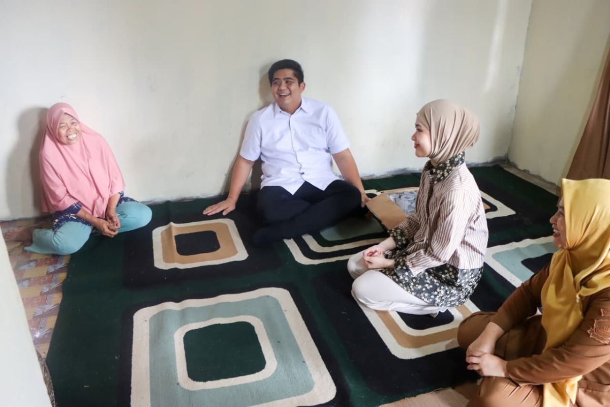 Pemkab Bintan dan LKKS Salurkan 300 Paket Sembako untuk Lansia di Tujuh Kecamatan, Bingkisan Hingga Mukena Disertakan