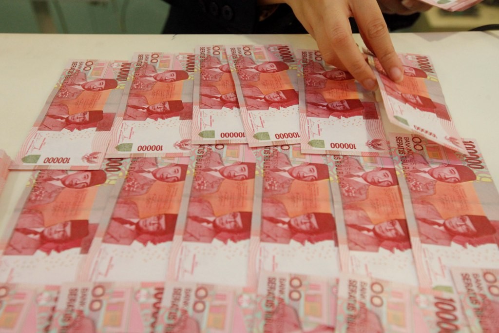 Rupiah Sentuh Rp17.944 per Dolar AS, Ekonomi Sumatera Tertekan Inflasi Lebih Tinggi