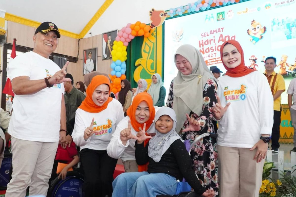 Plt Bupati Langkat Tiorita Resmi Buka Festival Sayang Anak, 69 Pengurus Forum Anak Dilantik Hingga 2028
