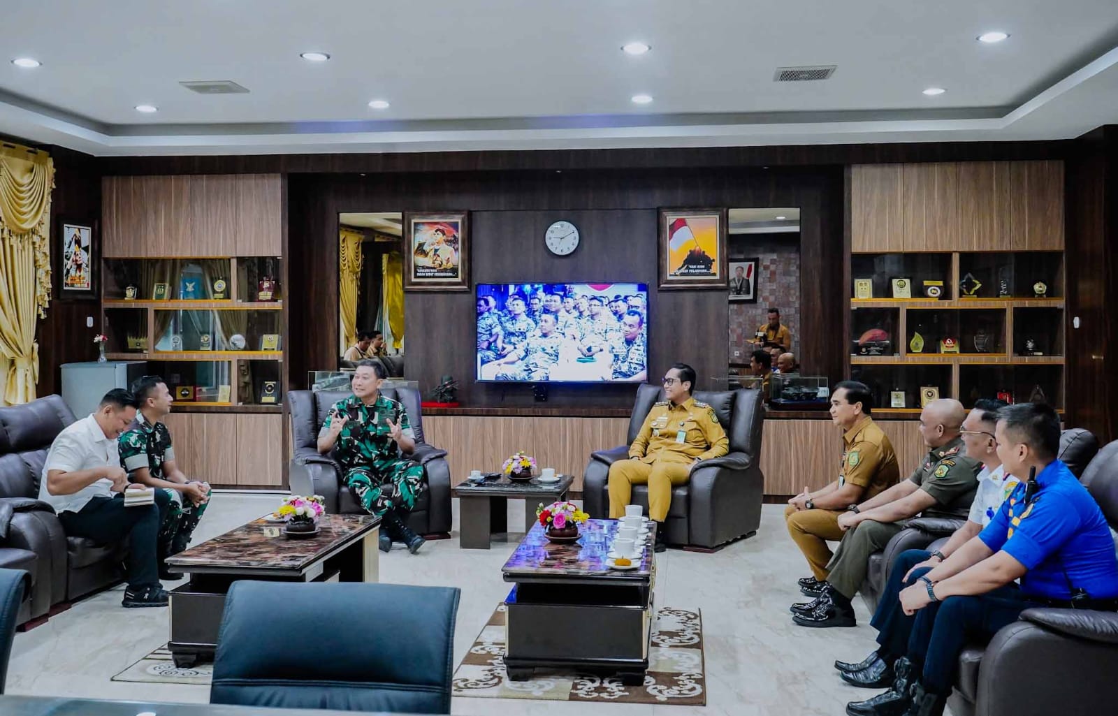 Wali Kota Medan Rico Waas Silaturahmi ke Pangdam I/BB, Bahas Program Makan Bergizi Gratis hingga BRT Mebidang