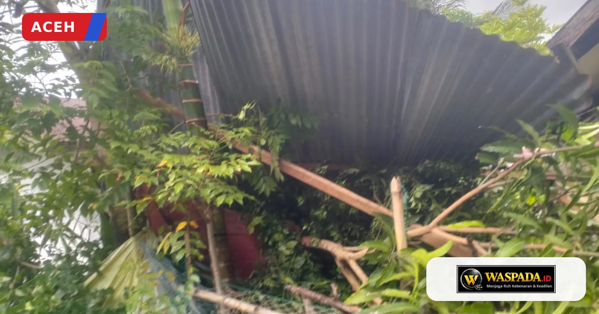 Angin Kencang Terjang Dua Kecamatan di Aceh Besar, Atap Rumah Warga Terbang dan Rusak