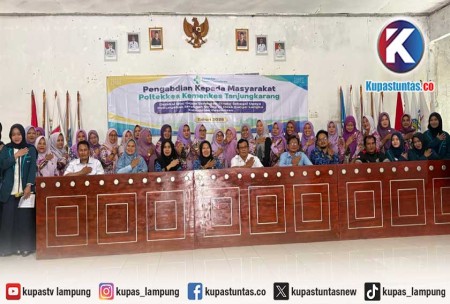 Poltekkes Kemenkes Tanjungkarang Latih Kader Desa Sungai Langka Deteksi Dini Stroke, Warga Antusias Ikut Simulasi