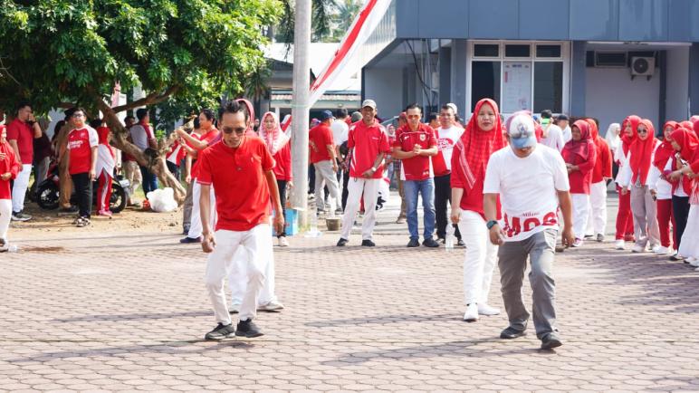 Gebyar Lomba HUT ke-81 RI di Pemprov Bengkulu Libatkan Tangkap Belut hingga Solo Song, Ini Pesan Sekda ke ASN