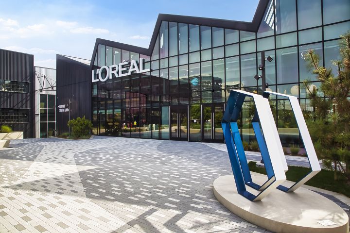 5 Hal Perlu Diketahui Soal Lowongan Kerja L'Oréal dan 10 Promo Makanan HUT ke-81 RI, Simak Daftarnya