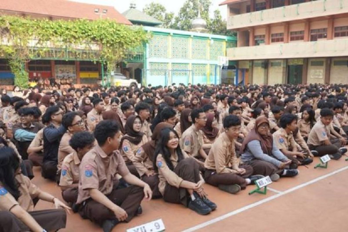 KPU Kota Tangerang Edukasi Pelajar SMA Yuppentek soal Demokrasi dan Pemilu Pemula 2029