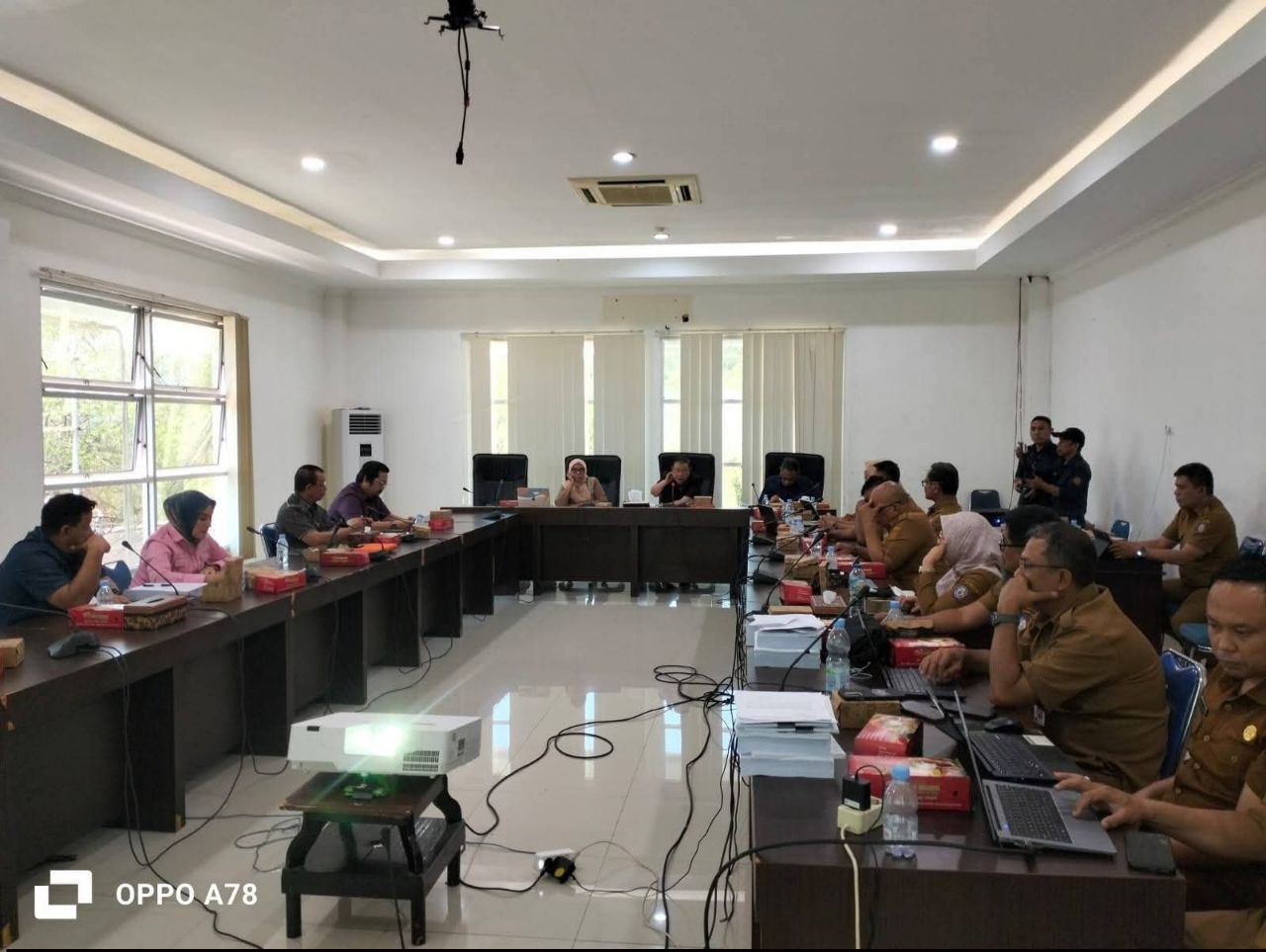 Pansus DPRD Gorontalo Rampungkan Skema Tarif IPERA: Proporsional untuk Penambang Rakyat, Siapkan Insentif Emas Batangan bagi Wajib Pajak Patuh