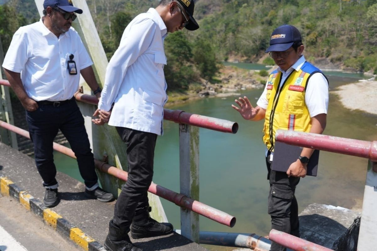 Pascagempa Flores, Menteri PU Pastikan Dua Jembatan Strategis Segera Pulih dan Lebih Tahan Gempa