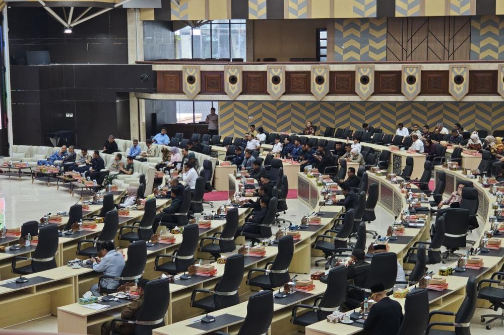 Rapat Paripurna Hak Angket DPRD Kaltim Gagal Kuorum, Hanya 32 dari 55 Anggota Hadir