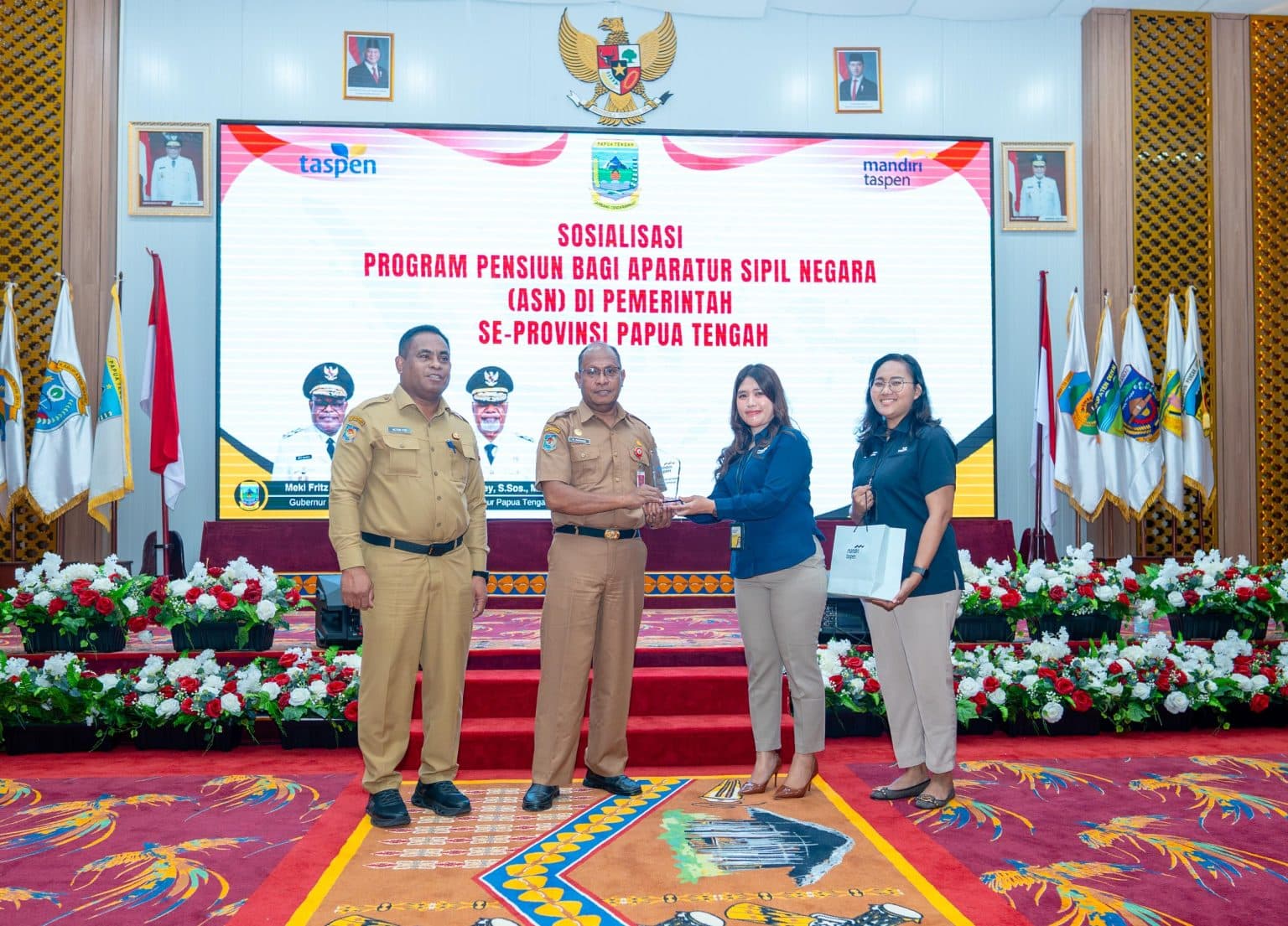 Gubernur Papua Tengah Meki Nawipa Minta Hak Pensiun ASN Dibayar Tepat Waktu, Birokrasi Dipangkas