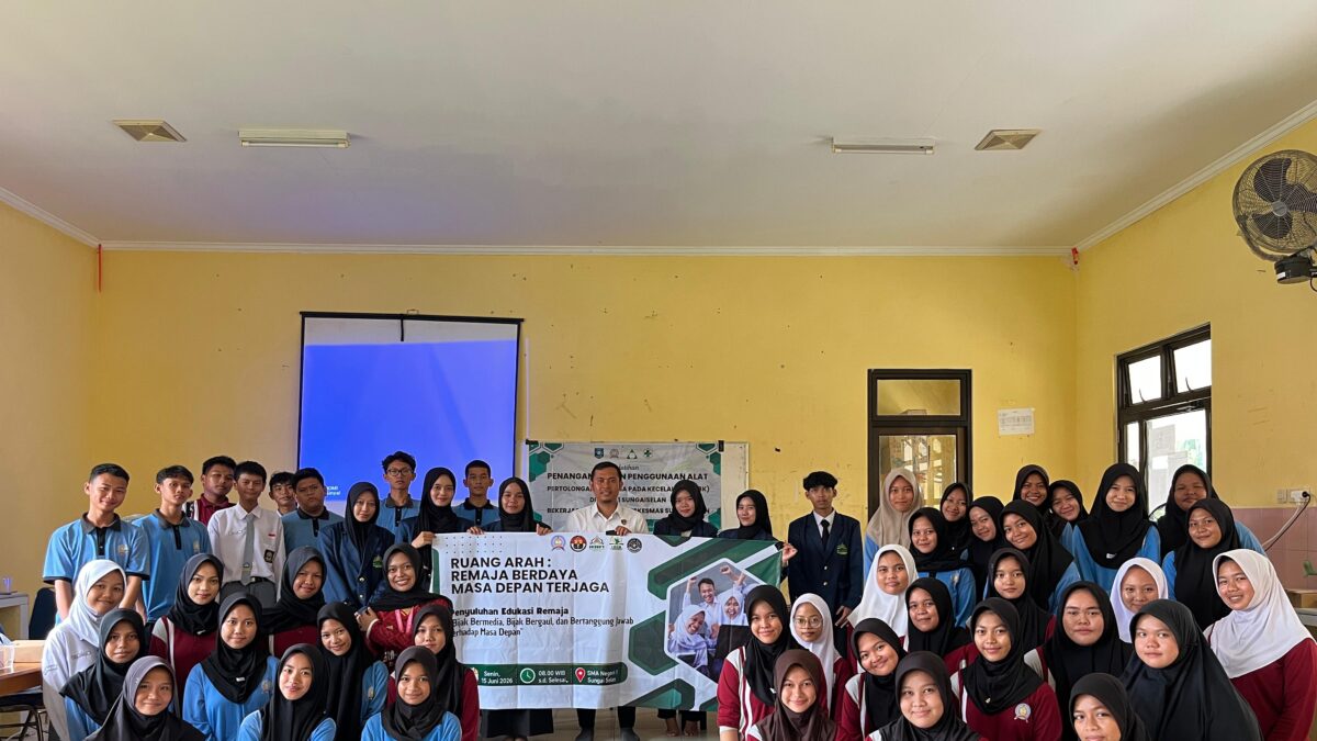 50 Siswa SMA Negeri 1 Sungai Selan Dibekali Bahaya Narkoba dan Literasi Digital oleh Mahasiswa IAIN SAS Bangka Belitung