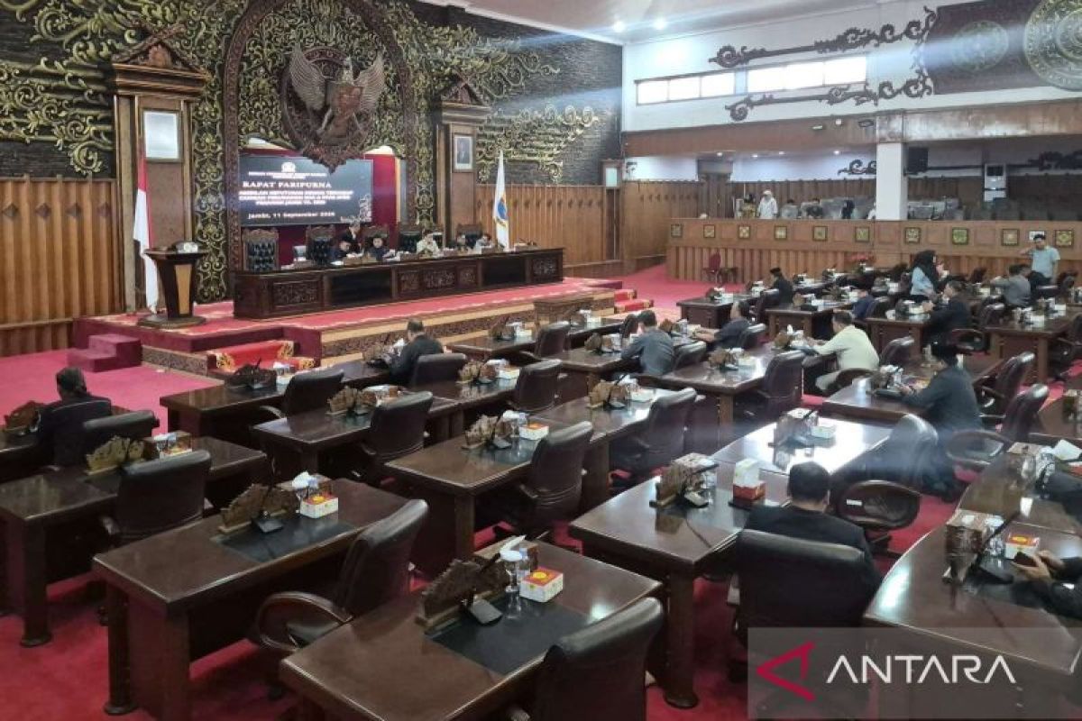 Banggar DPRD Jambi Minta RKA Perubahan APBD 2026 Fokus Program Berdampak Langsung ke Warga