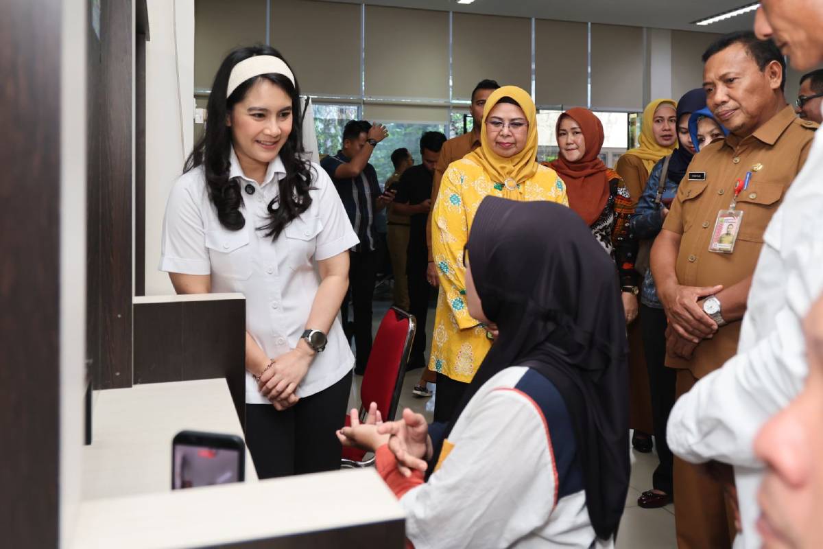 Wamendukbangga Ratu Ayu Tinjau Langsung Pelayanan KB di Puskesmas Batu X Tanjungpinang, Pastikan Kualitas Layanan