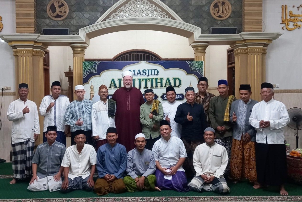 Masjid Al Ijtihad Semarang Hadirkan Ulama Lebanon, Santuni 20 Anak Yatim dan Canangkan Program Smart Magrib