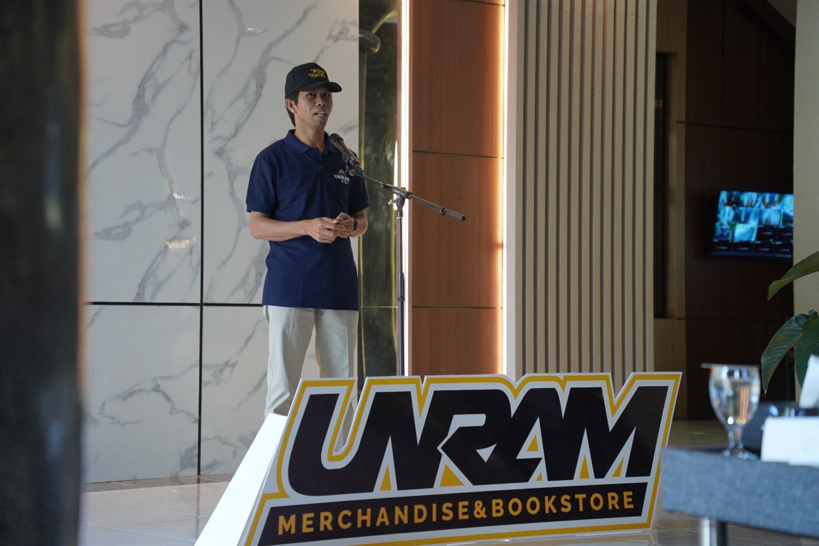 Universitas Mataram Luncurkan Toko Digital dan Merchandise Resmi, Royalti Buku Langsung ke Dosen