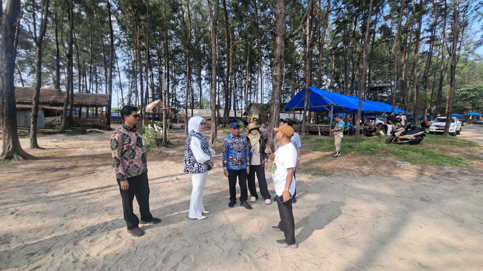 Pemkot Bengkulu Terima Bantuan 10 Gazebo dari CSR Bank Bengkulu untuk Pantai Panjang, Gratis untuk Pengunjung