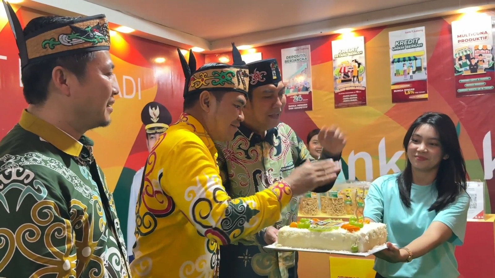 Bupati Pulang Pisau Resmi Buka Handep Hapakat Fair 2026, Ratusan UMKM Ramaikan Stand di Stadion HM. Sanusi