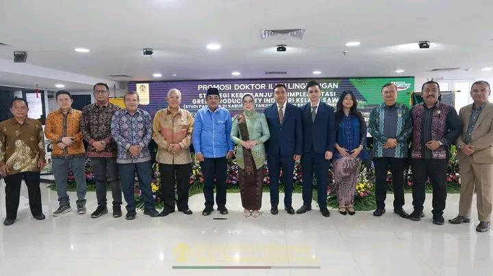 Bupati Tanjung Jabung Barat Hadiri Sidang Promosi Doktor di UI, Disertasi Soal Green Productivity Sawit Jadikan Daerahnya Lokasi Penelitian