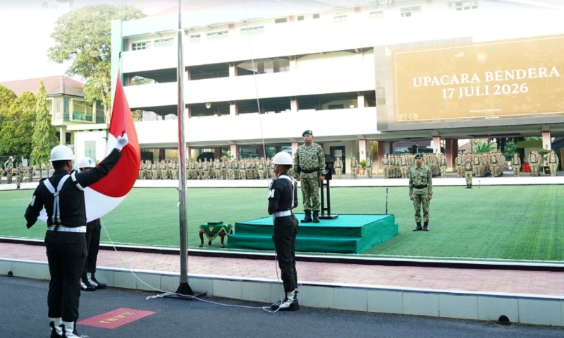Brigjen TNI Junaidi M Bacakan Amanat Kasad di Upacara 17-an Kodam II/Sriwijaya, Soroti Pelanggaran Prajurit
