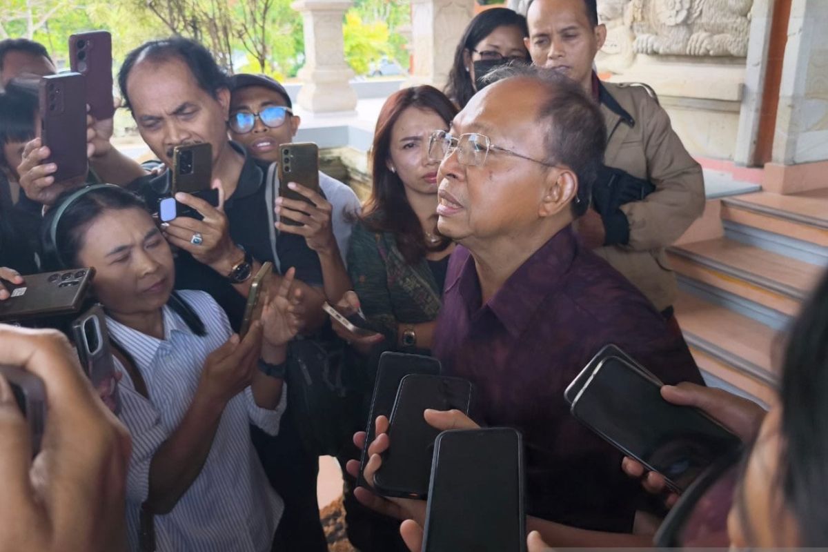 108 Penerbangan di Bali Terdampak Erupsi Anak Krakatau, Gubernur Koster Pastikan Rute Internasional Tetap Normal