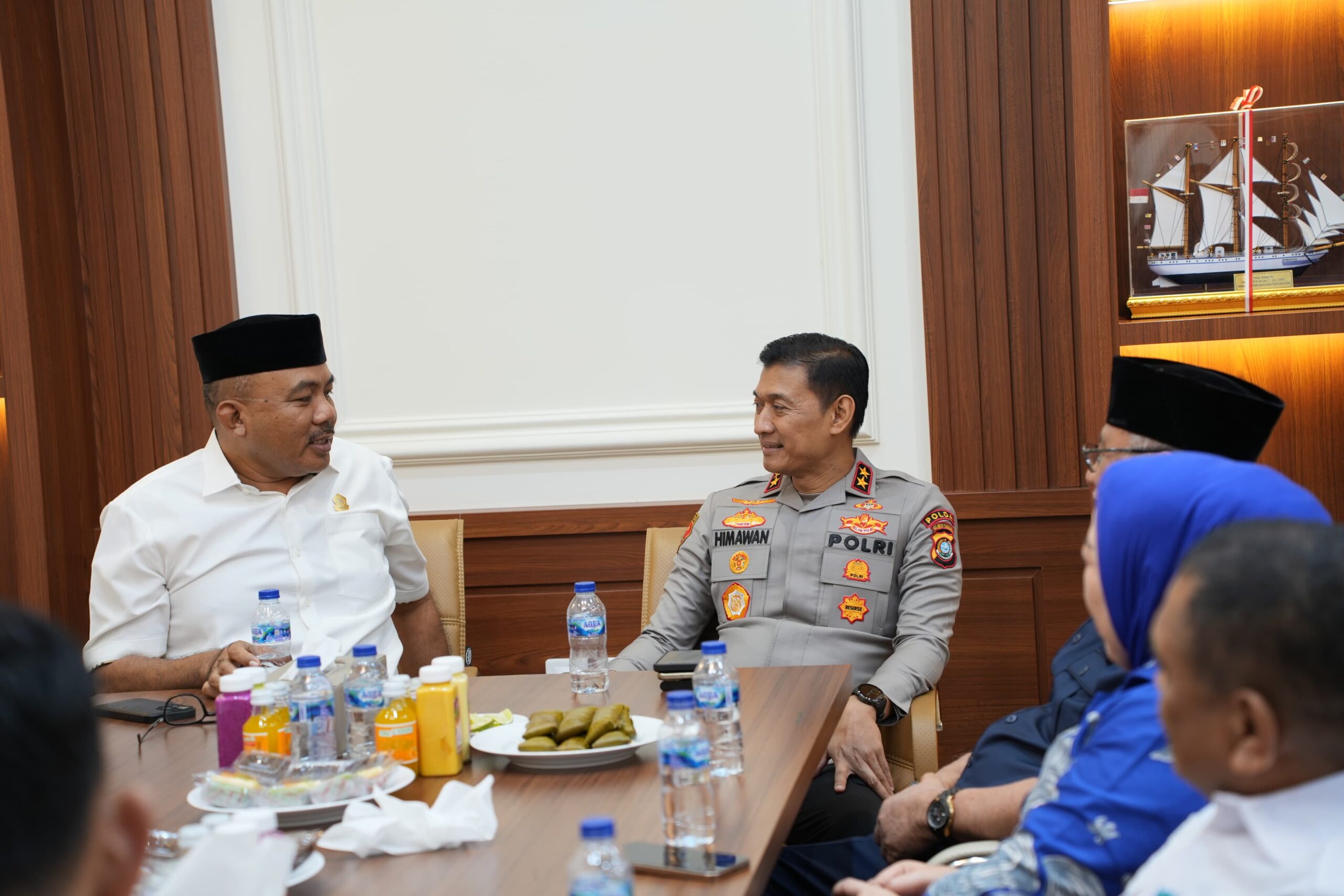 Kapolda Sultra dan Ketua DPRD Sepakati Sinergi Forkopimda untuk Jaga Stabilitas Keamanan Jelang Pilkada Serentak